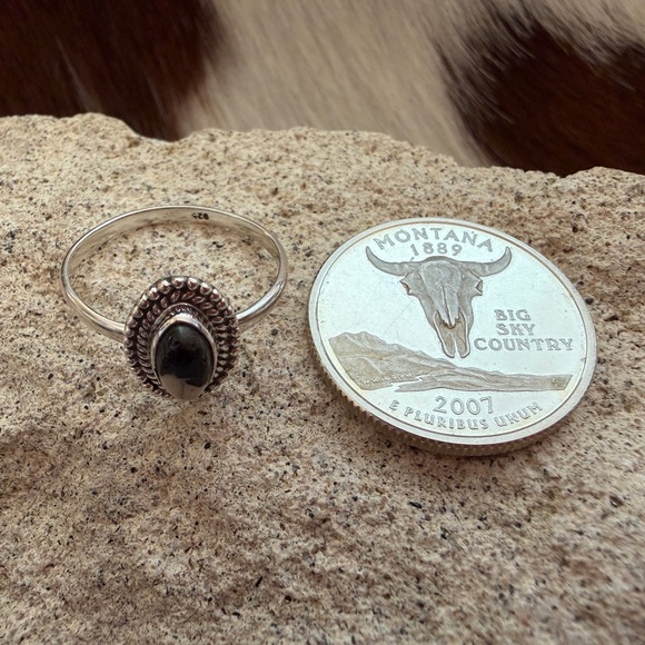 ❤️ White Buffalo Turquoise Oval Sterling Ring Size 7.25 Decorative Navajo Style - Picture 6 of 15
